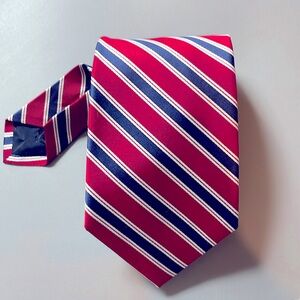 Brooks Brothers tie Stain Resistant made in USA woven in Italy